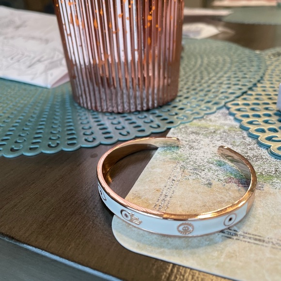 Evil Eye bangle bracelet - Picture 3 of 4